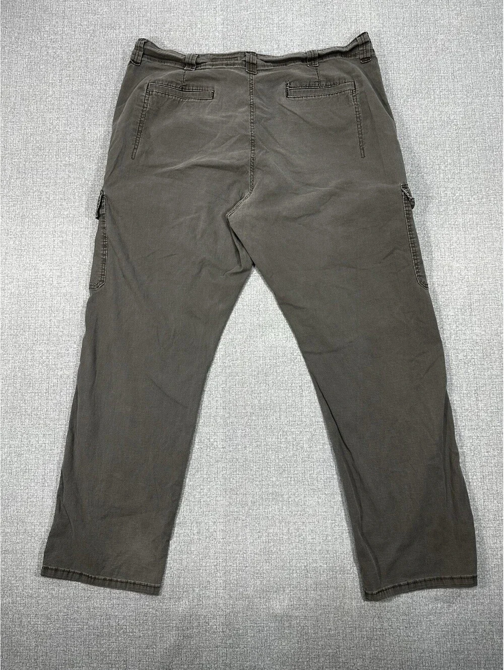 Wrangler Relaxed Fit Cargo Pants Men’s 37x29 Gray Workwear Utility – Flaws